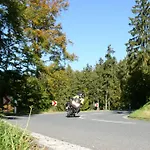 Haus Wiesengrund Отель 4*