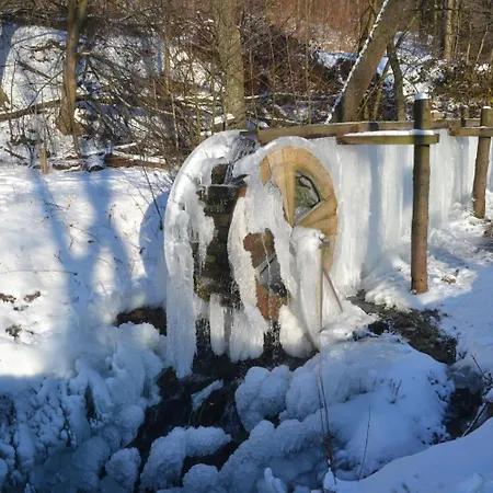 Haus Wiesengrund هالنغبرغ