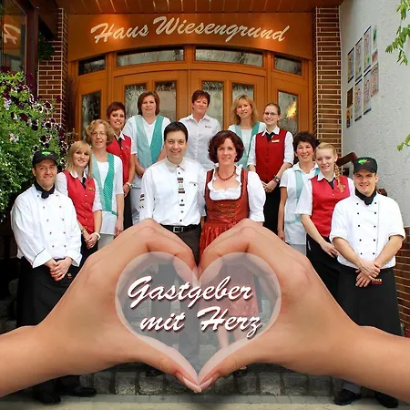 מלון Haus Wiesengrund 4*