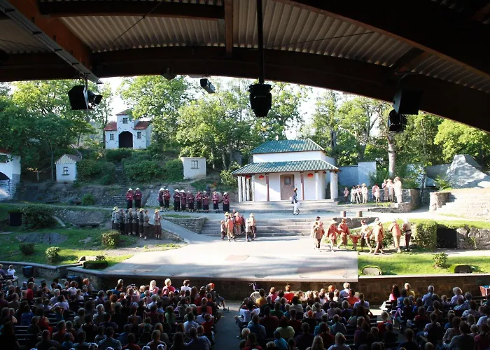 Hotel Haus Wiesengrund 4*