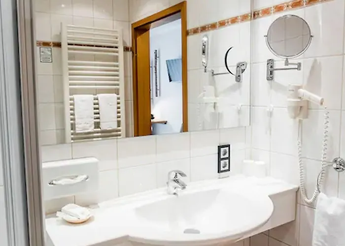 Haus Wiesengrund Hotel 4*